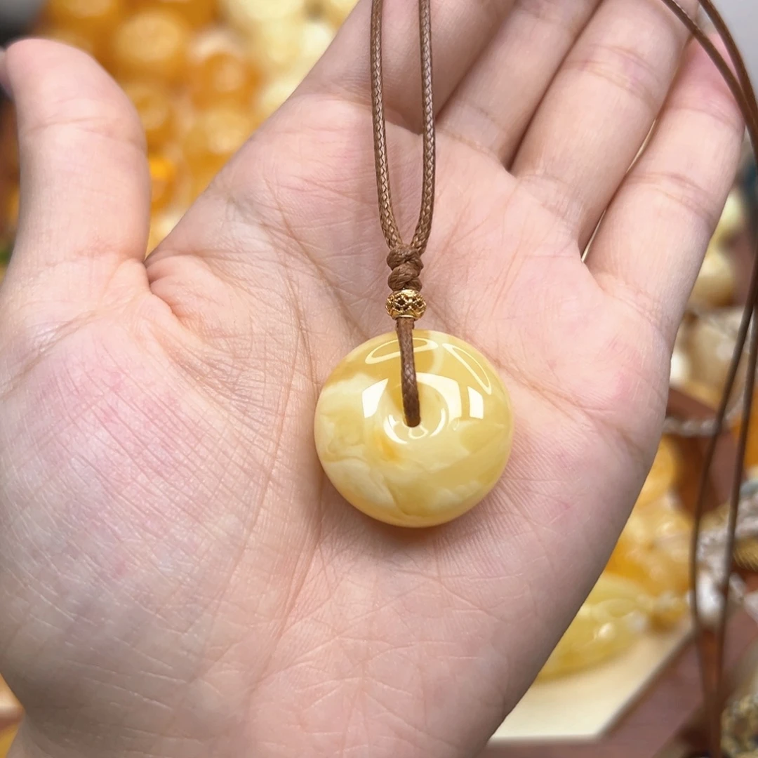琥珀颈饰未镶嵌蜜蜡