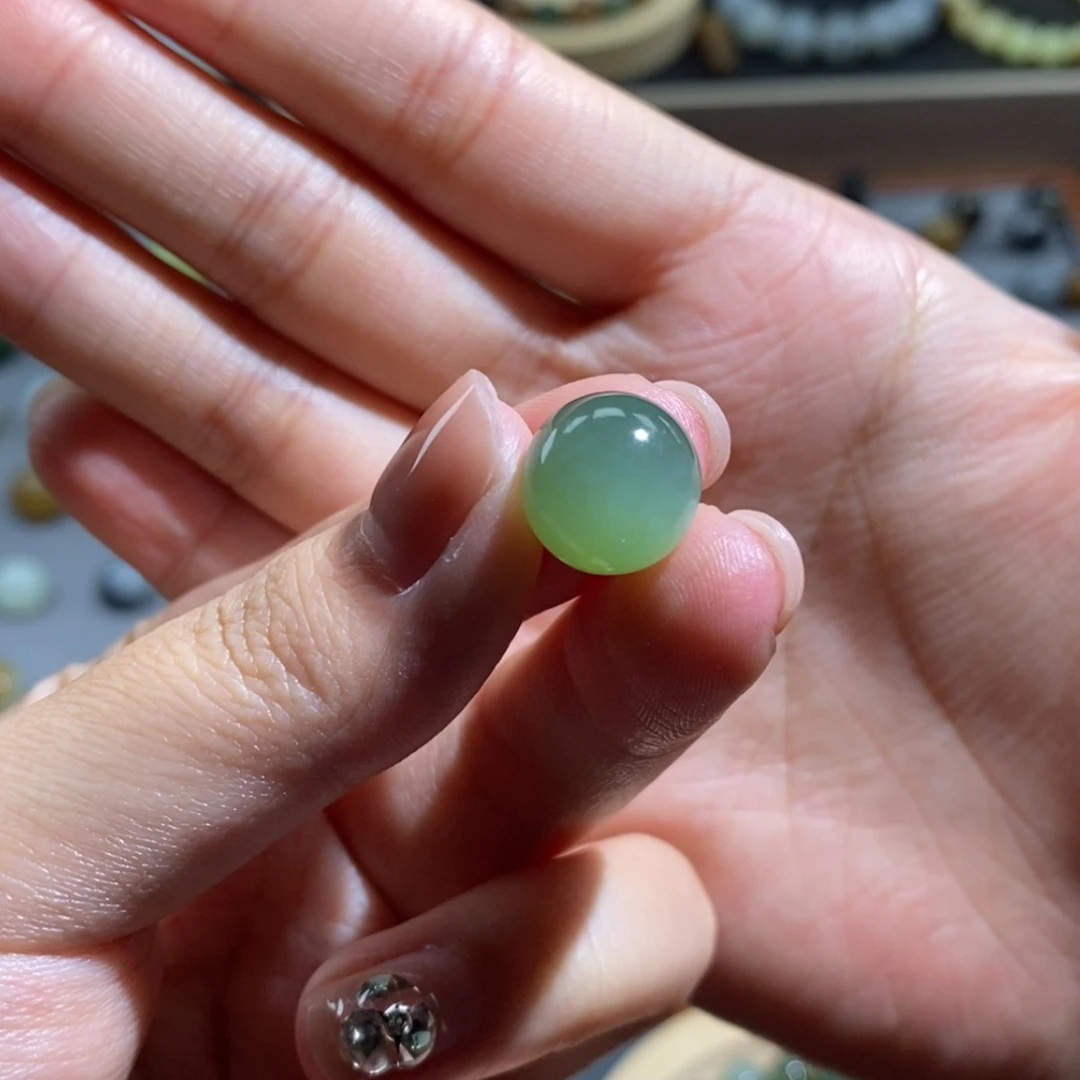 【闪购商品】颈饰未镶嵌和田玉12mm