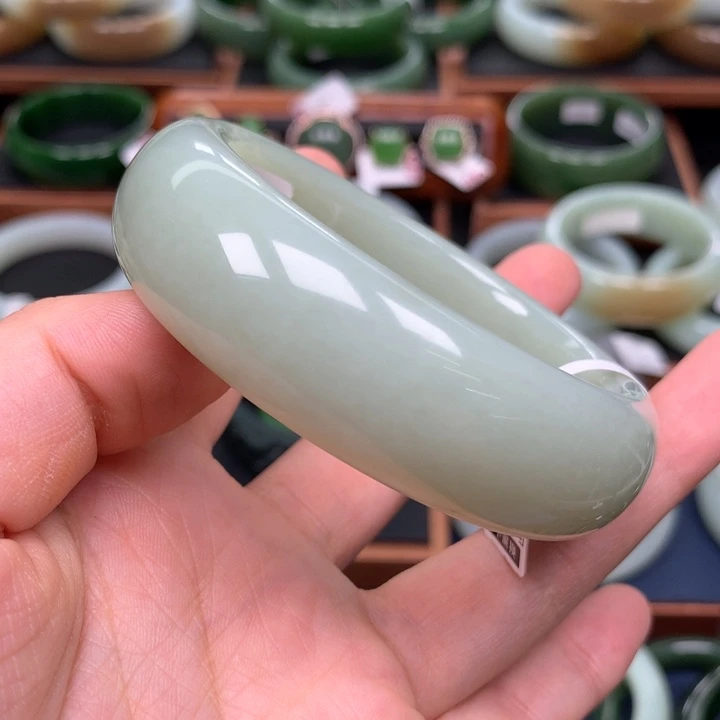 和田玉手镯5657圈口未镶嵌