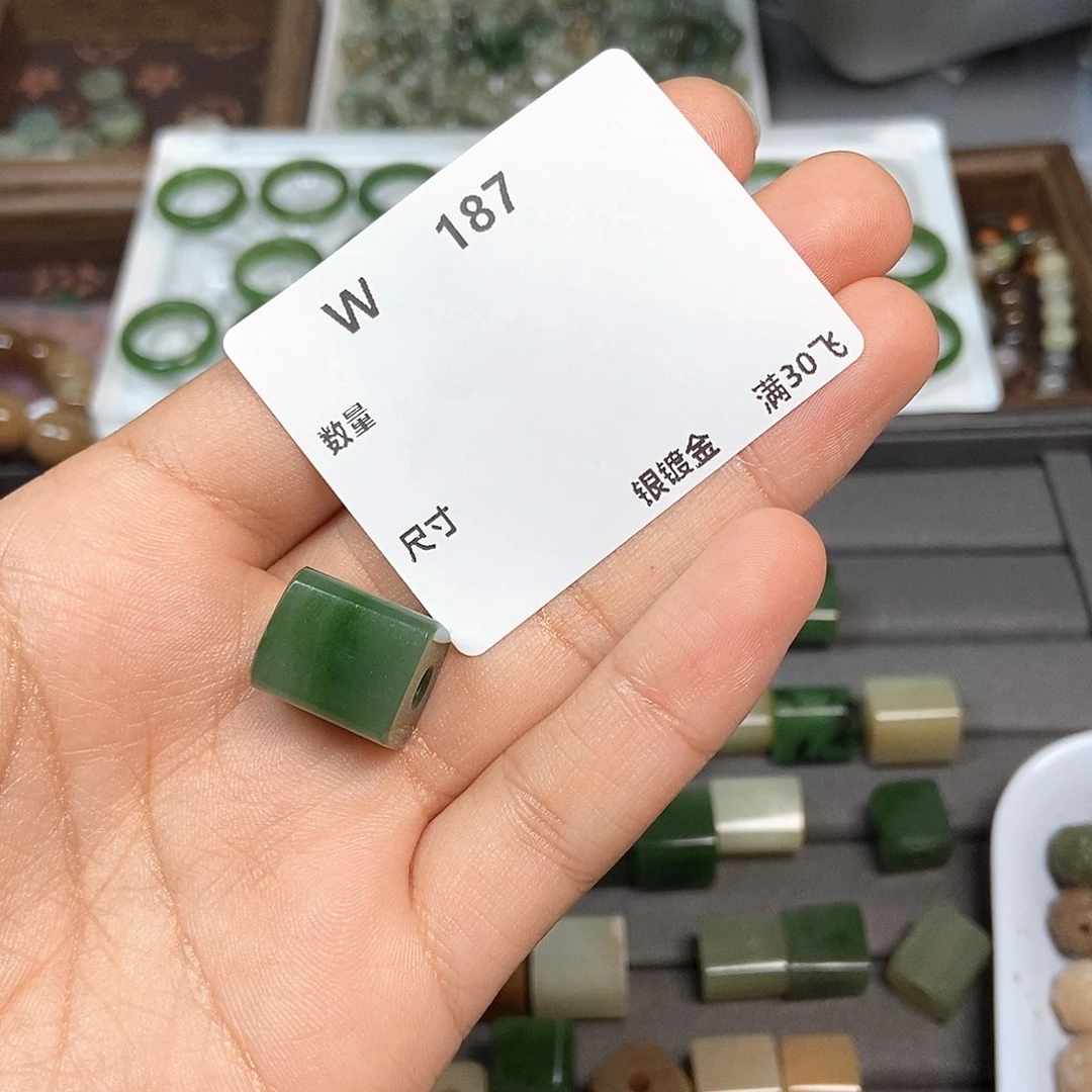 S***f颈饰未镶嵌和田玉W187