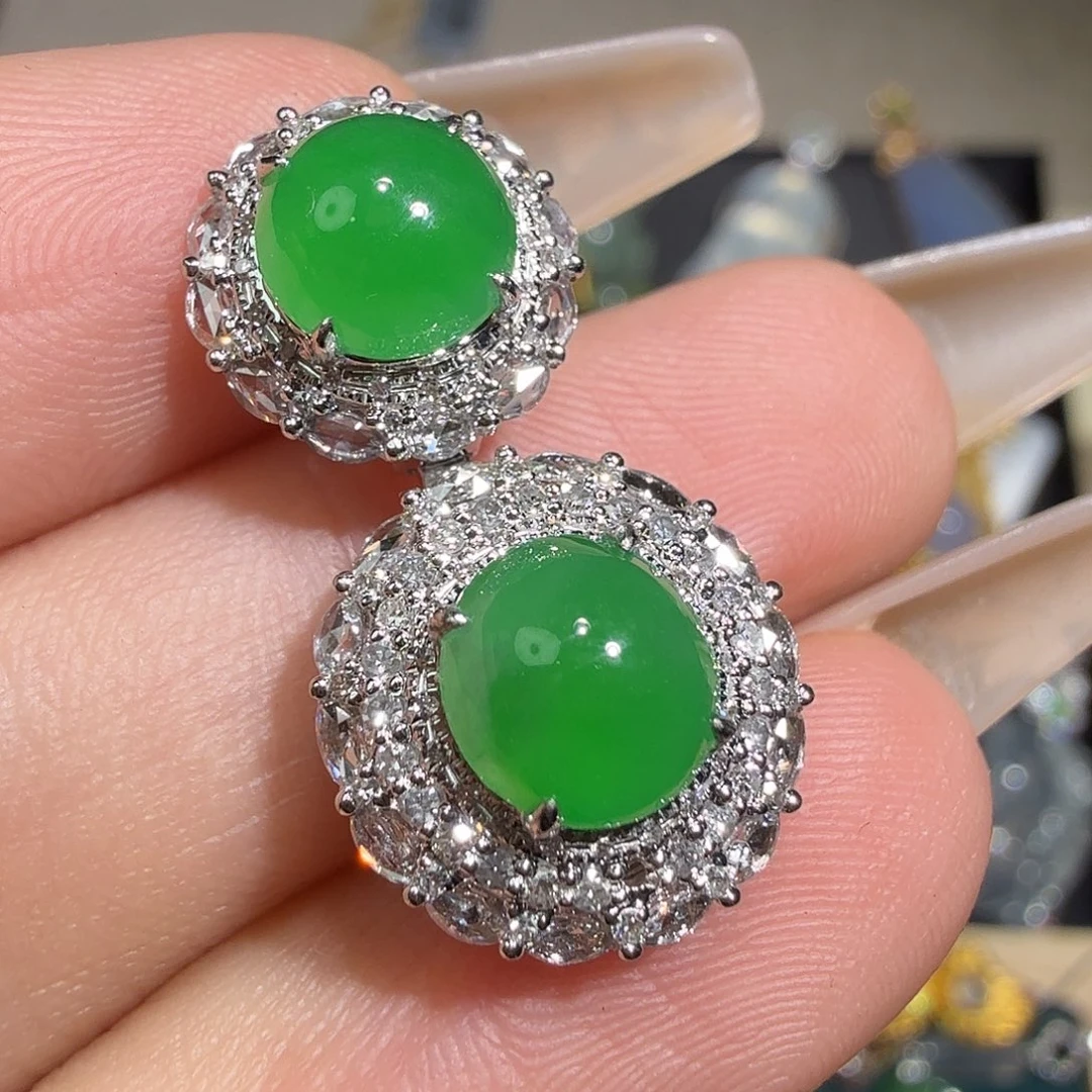 颈饰18K金镶嵌翡翠