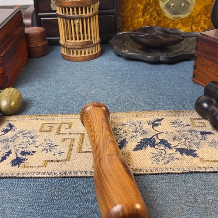 贡木毋*印尼黄花梨捣蒜