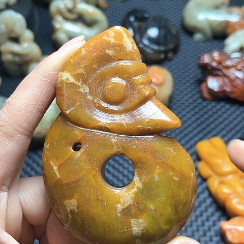 白玉菩提吊坠摆件