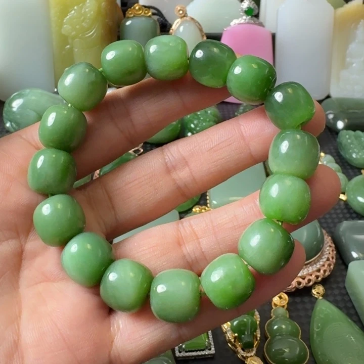 颈饰未镶嵌和田玉俄7粉绿卡13