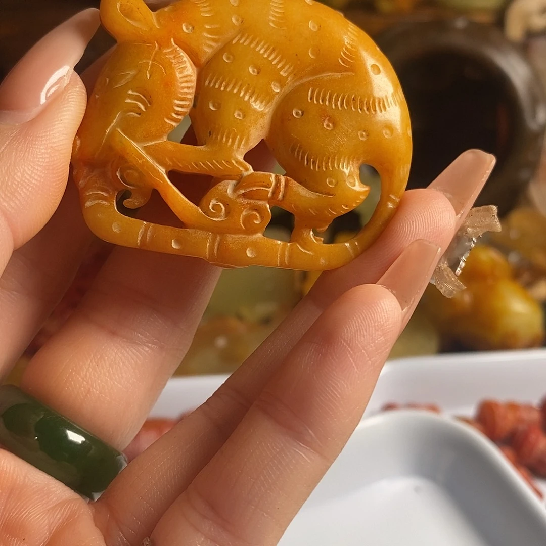 岫岩老玉（透闪石质玉）未镶嵌挂件