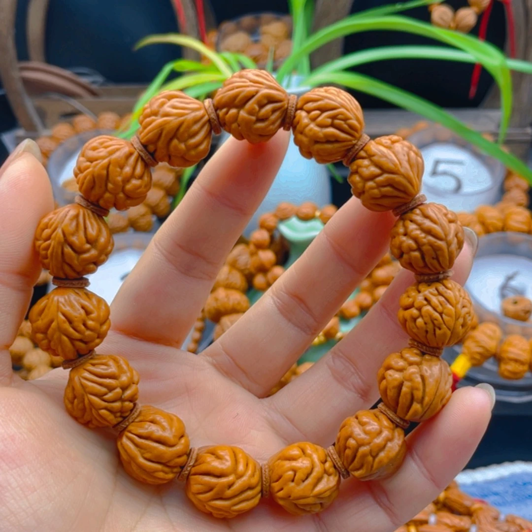 圆豹子头。红红火火。