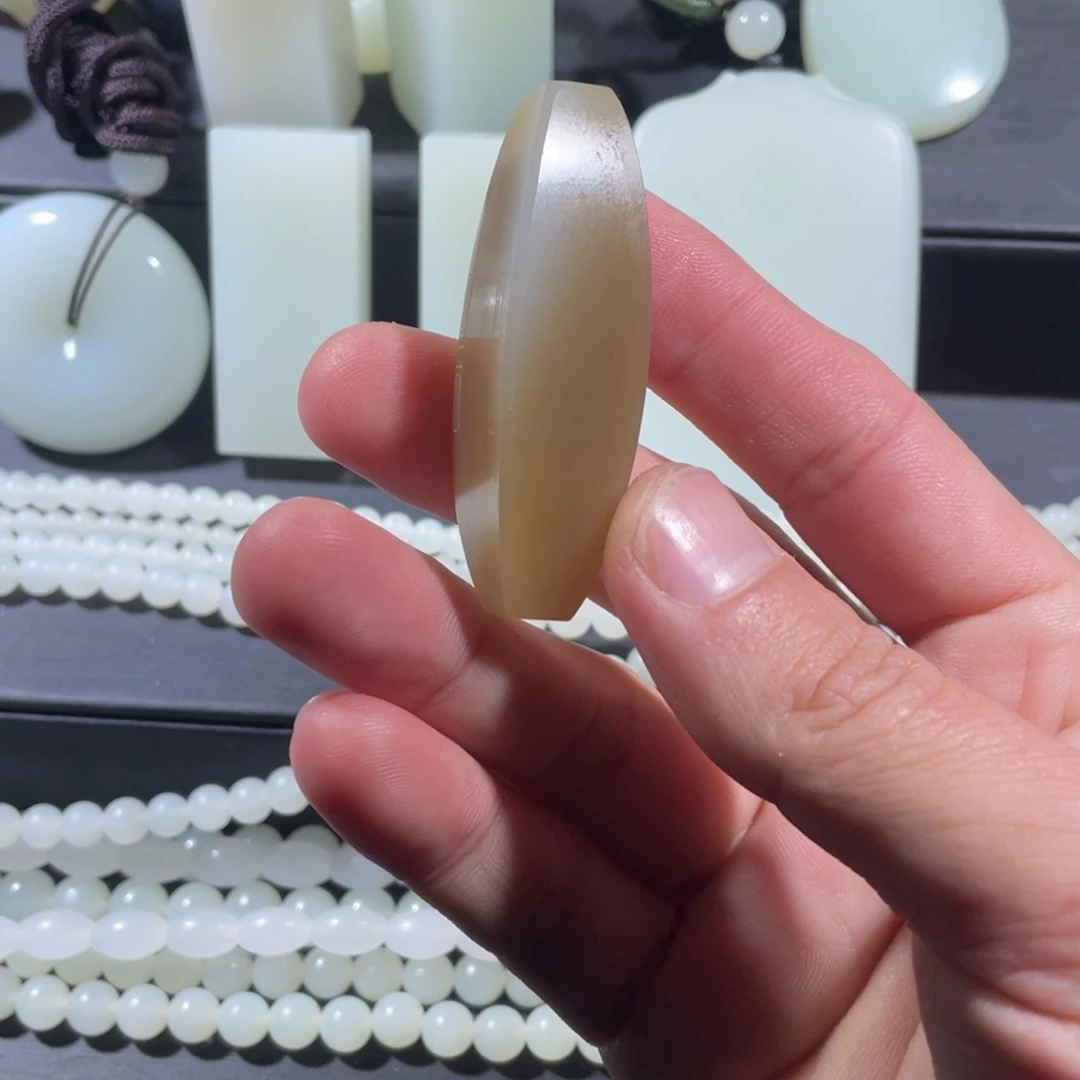 和田玉未镶嵌吊坠(不含链)勒子