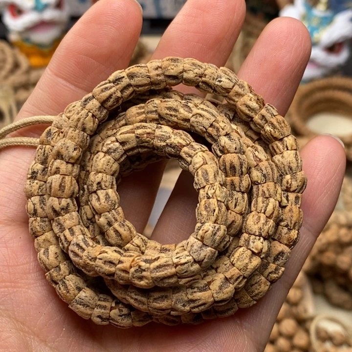 H***9柏香籽/百香籽吊坠