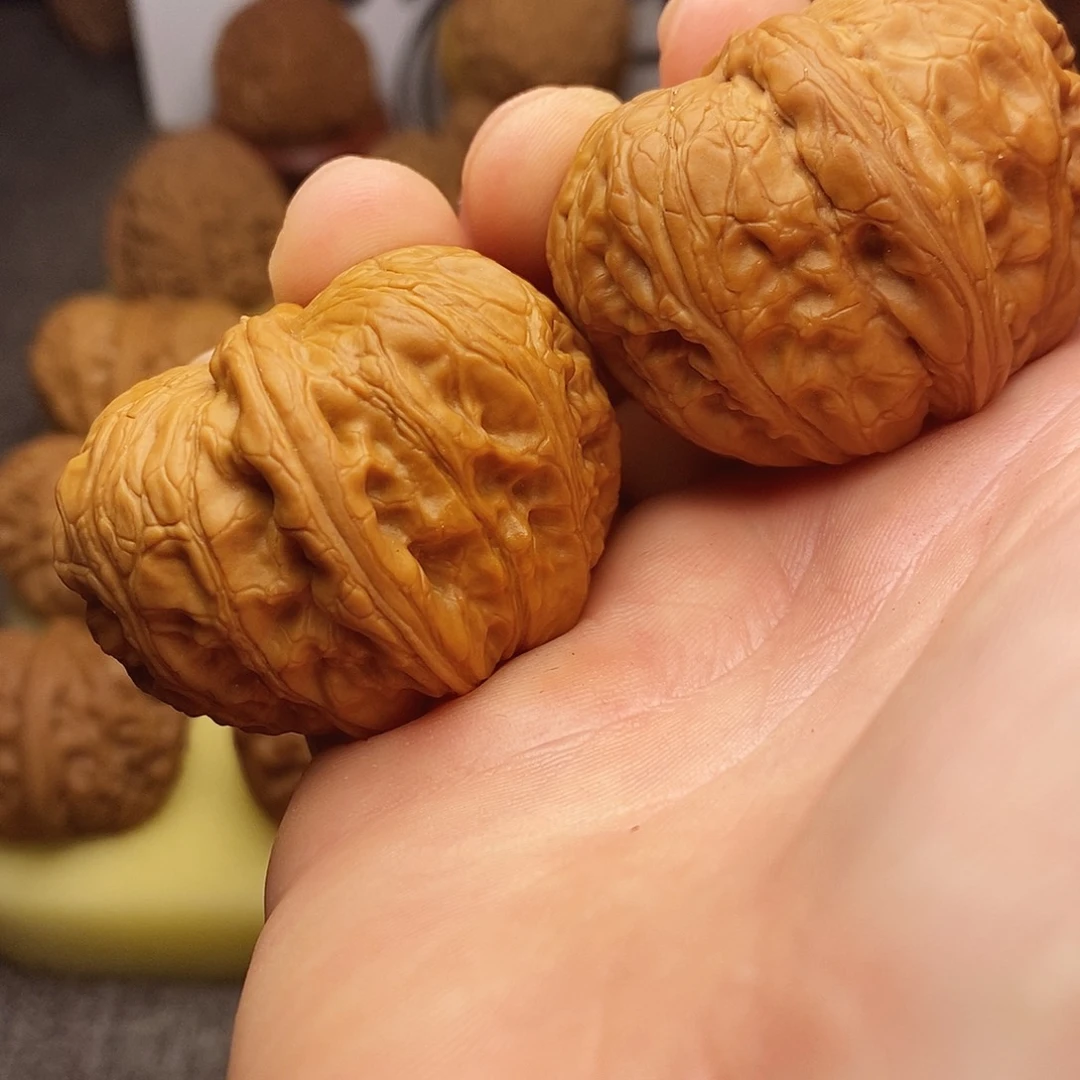 y***.44尺元宝文玩核桃