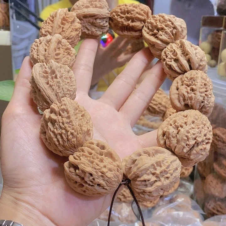 【闪购商品】文玩核桃把件36暴雪手持油