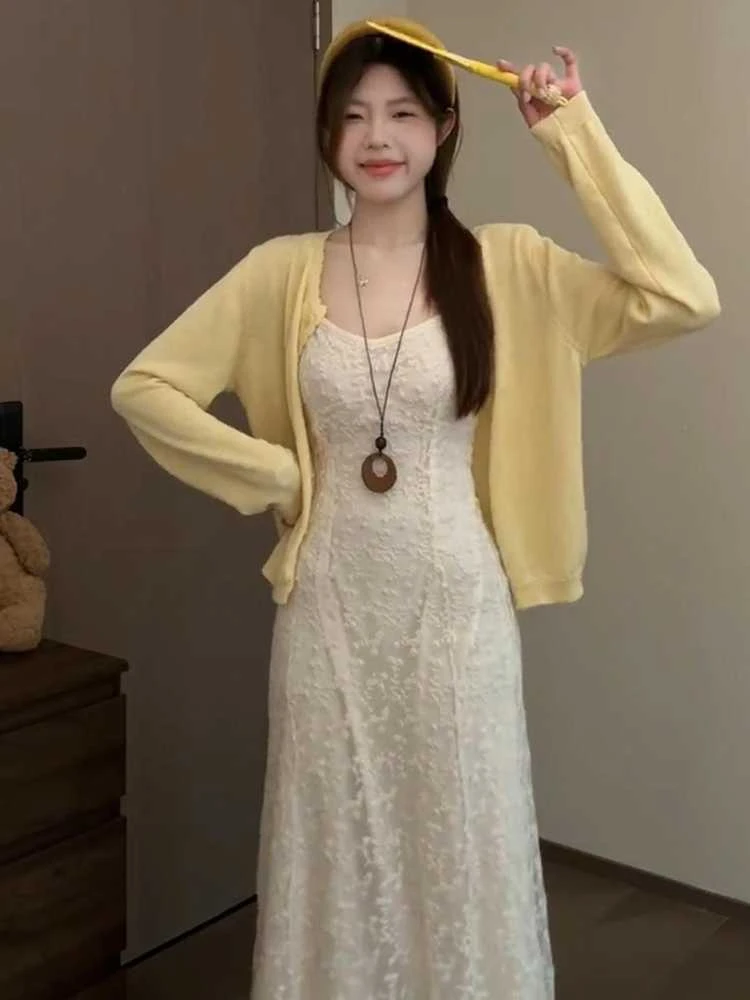 大码胖mm女装白色吊带连衣裙夏季新款绝美穿搭一整套海边度假裙子