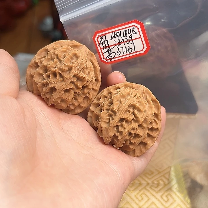 把件文玩核桃苹果园