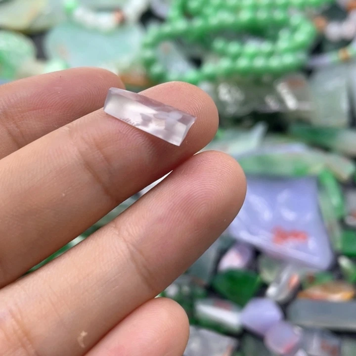 定制翡翠未镶嵌天然翡翠原石定制