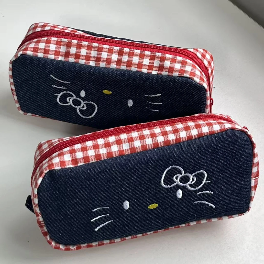 可爱搞怪高颜值牛仔风KT猫笔袋学生文具收纳包大容量