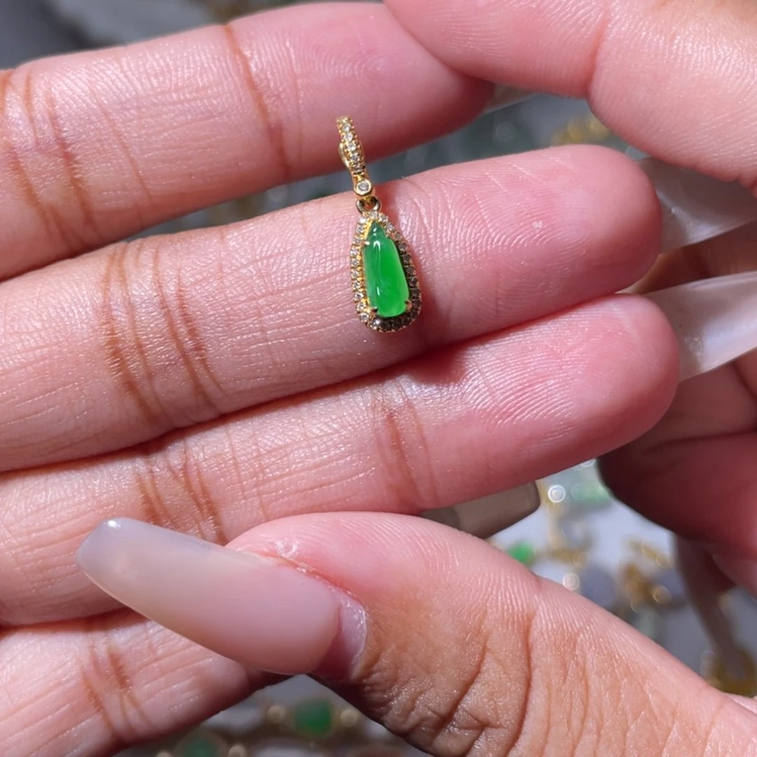 吊坠(不含链)18K金镶嵌翡翠