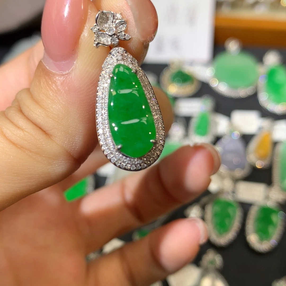 翡翠18K金镶嵌吊坠(不含链)