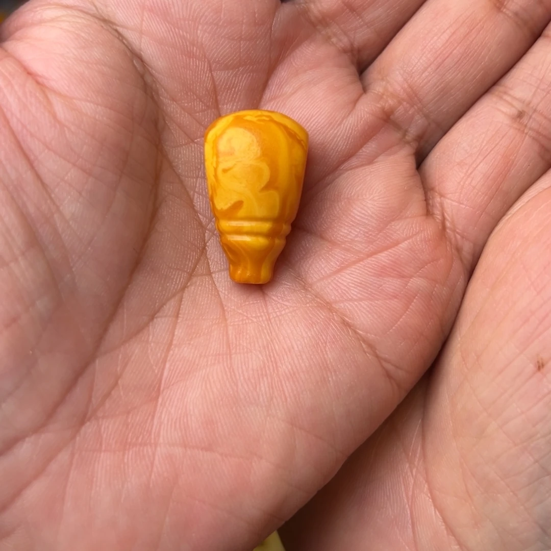 蜜蜡未镶嵌吊坠(不含链)