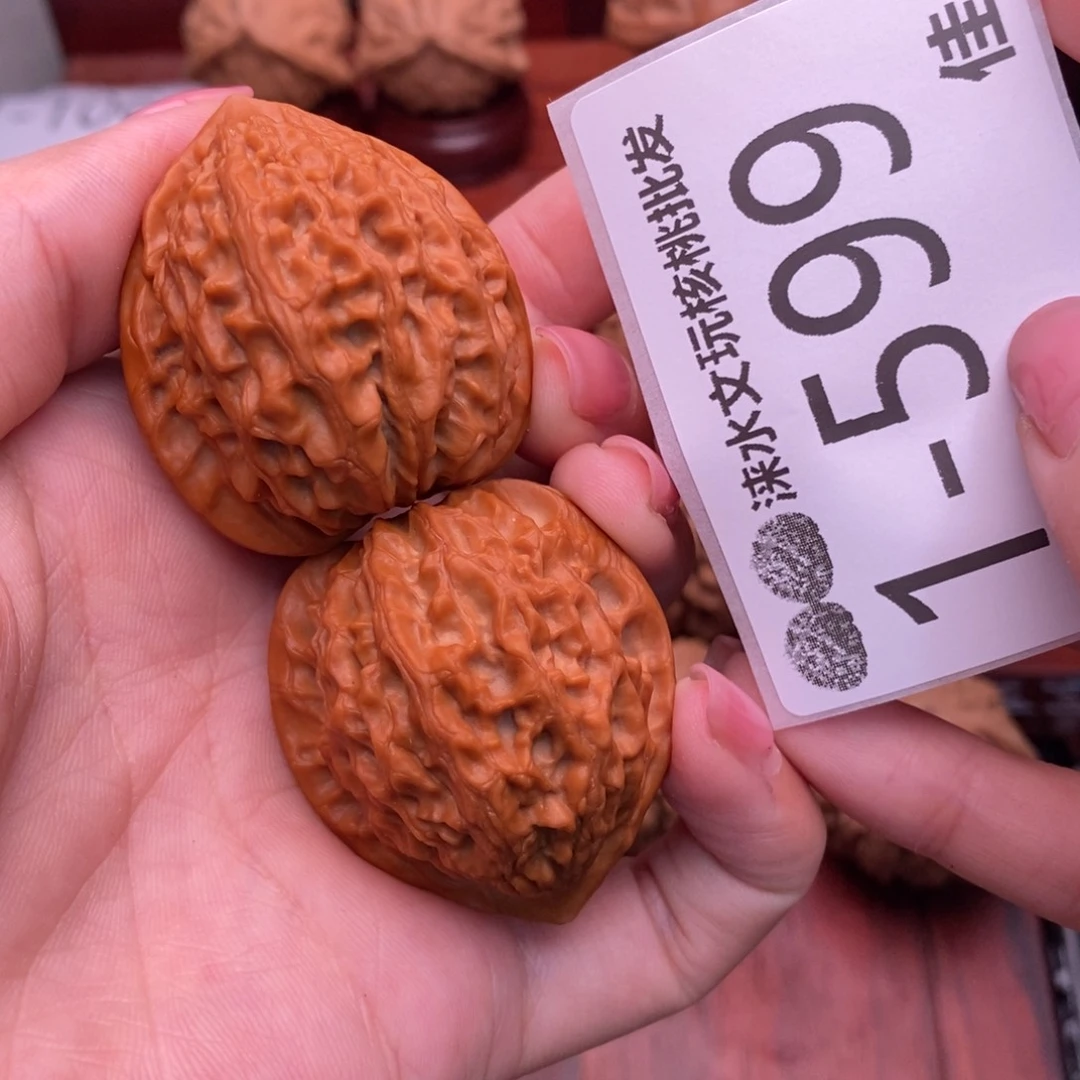 文玩核桃把件36金牛