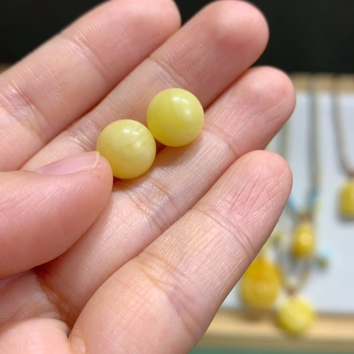 蜜蜡未镶嵌手链特价瑕疵10mm