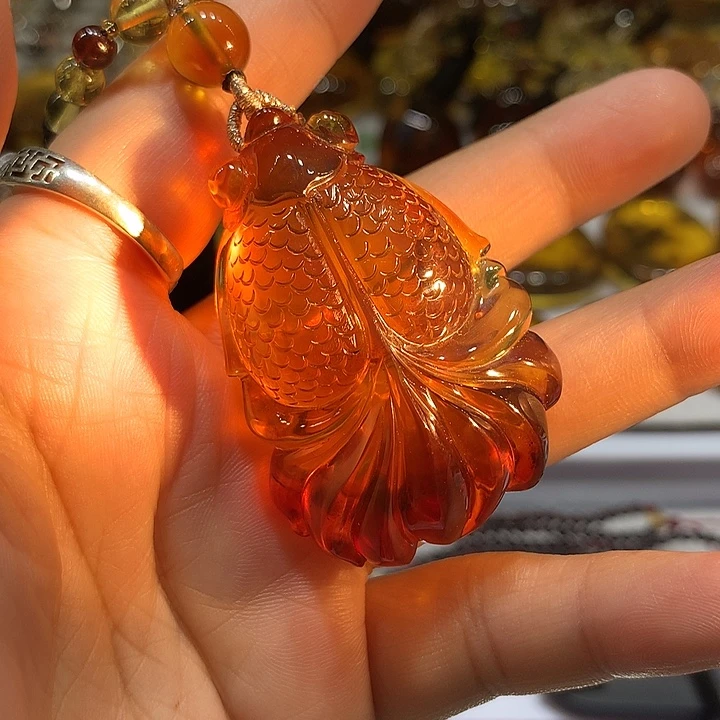 琥珀颈饰未镶嵌蓝血鱼