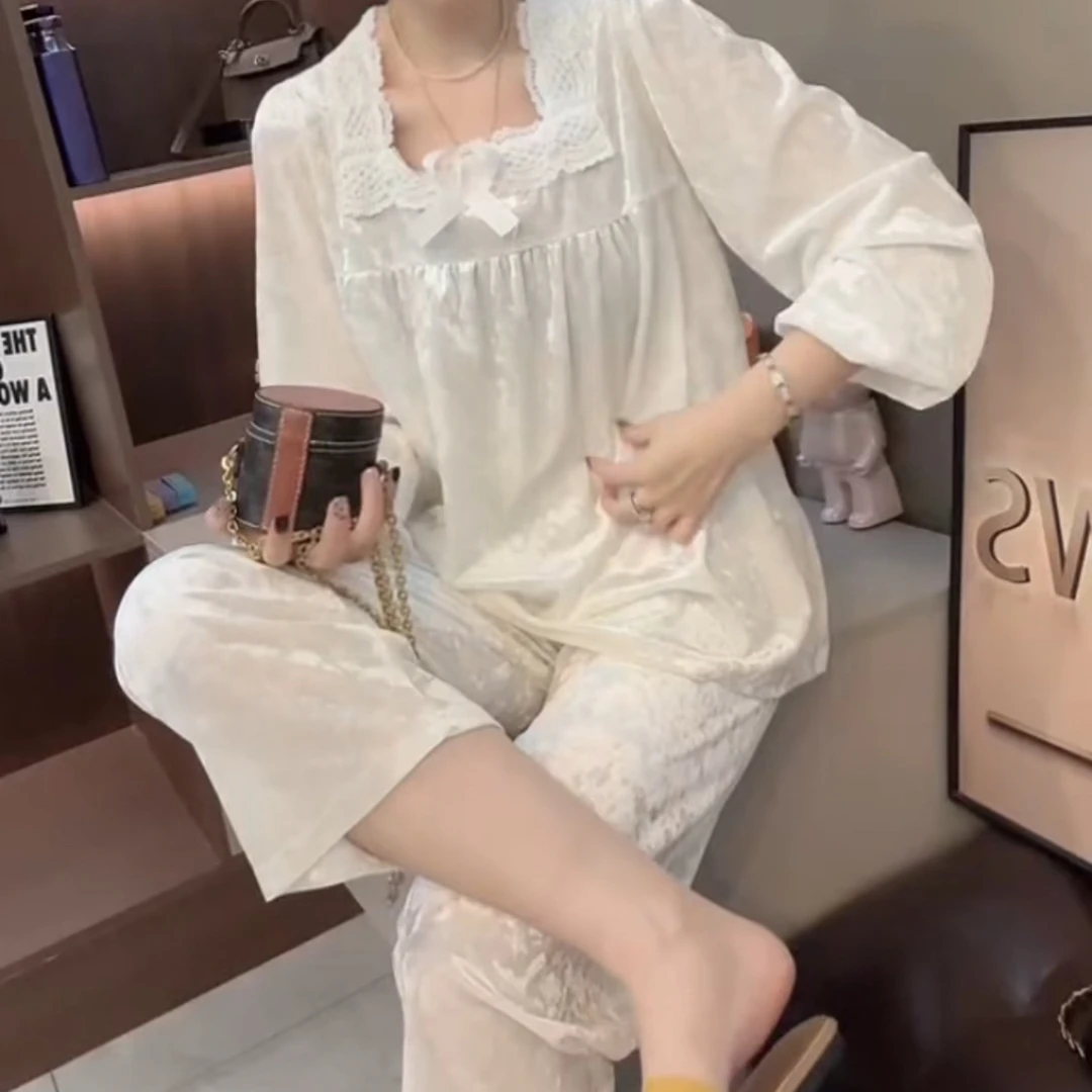 新款洋气蕾丝拼接丝绒睡衣家居服套装