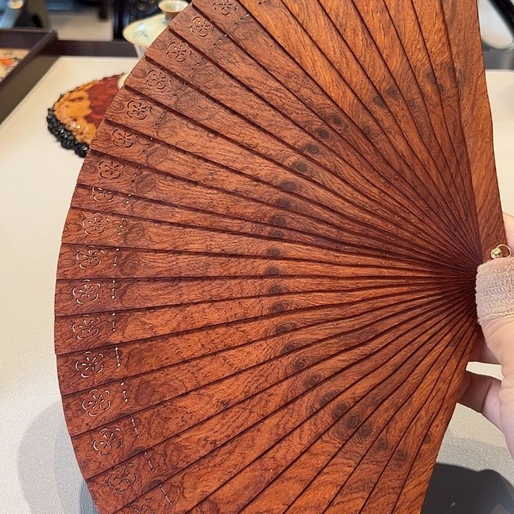 未镶嵌大果紫檀（缅甸花梨）把件