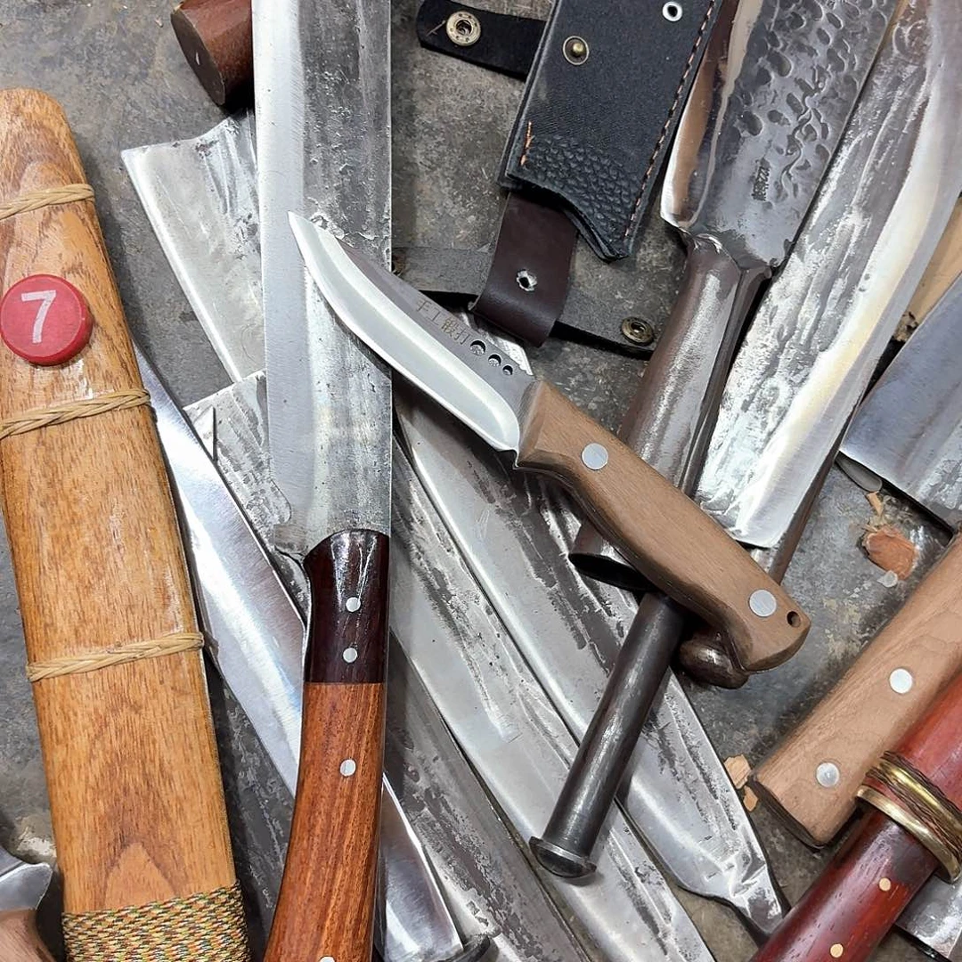 高碳锰钢云南阿老表手工锻打家用刀