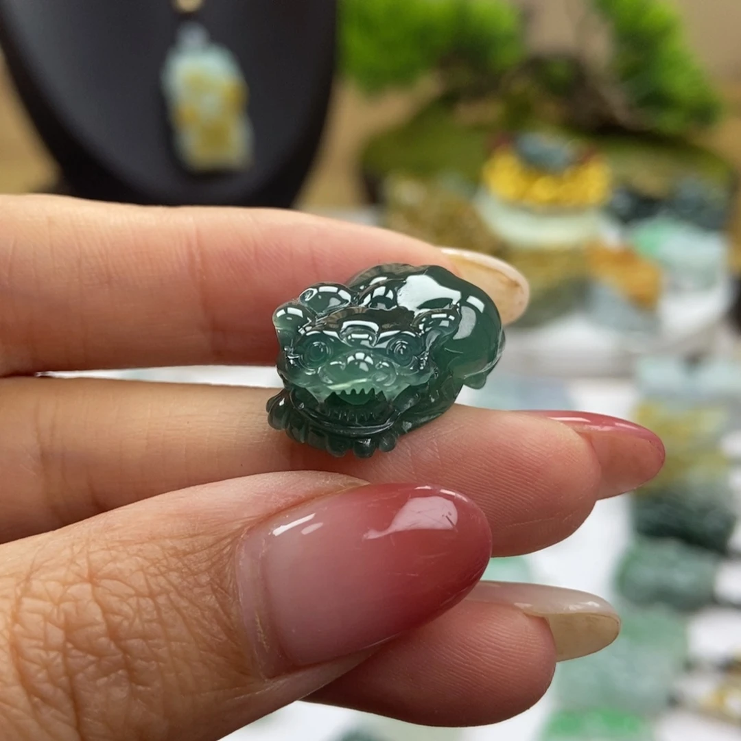 颈饰未镶嵌翡翠A40 老蓝水大肚含珠貔貅