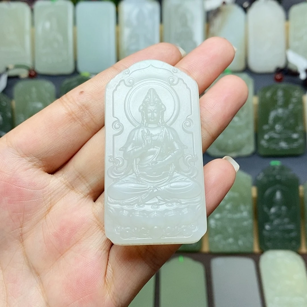 【闪购商品】颈饰未镶嵌和田玉