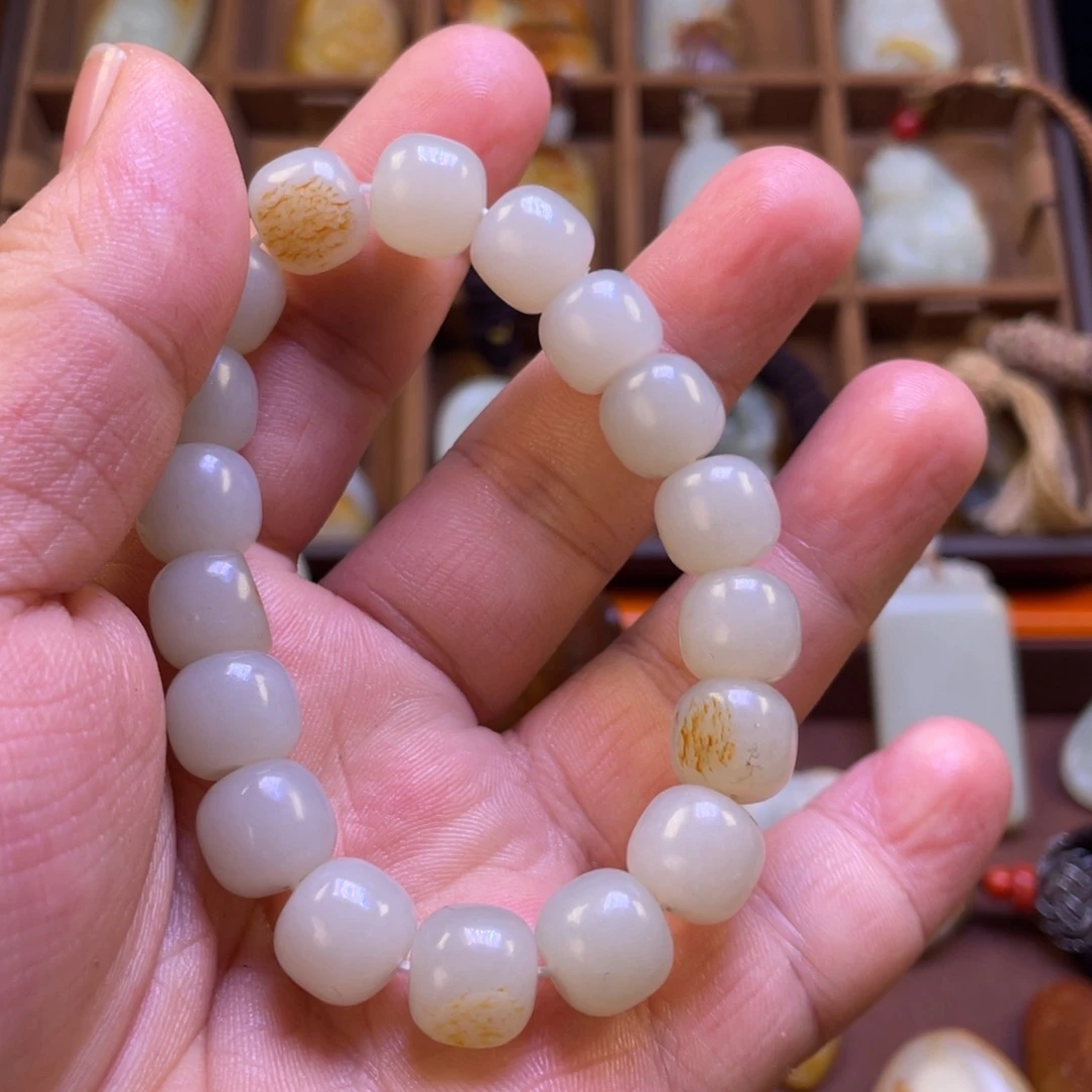 用***5和田玉未镶嵌挂件