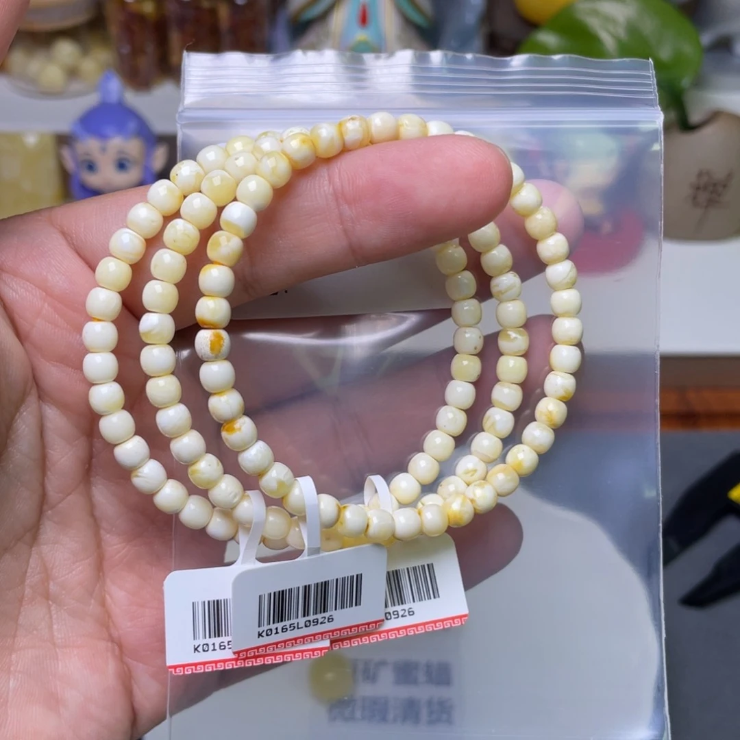 琥珀未镶嵌珠宝奇石多样性发其一