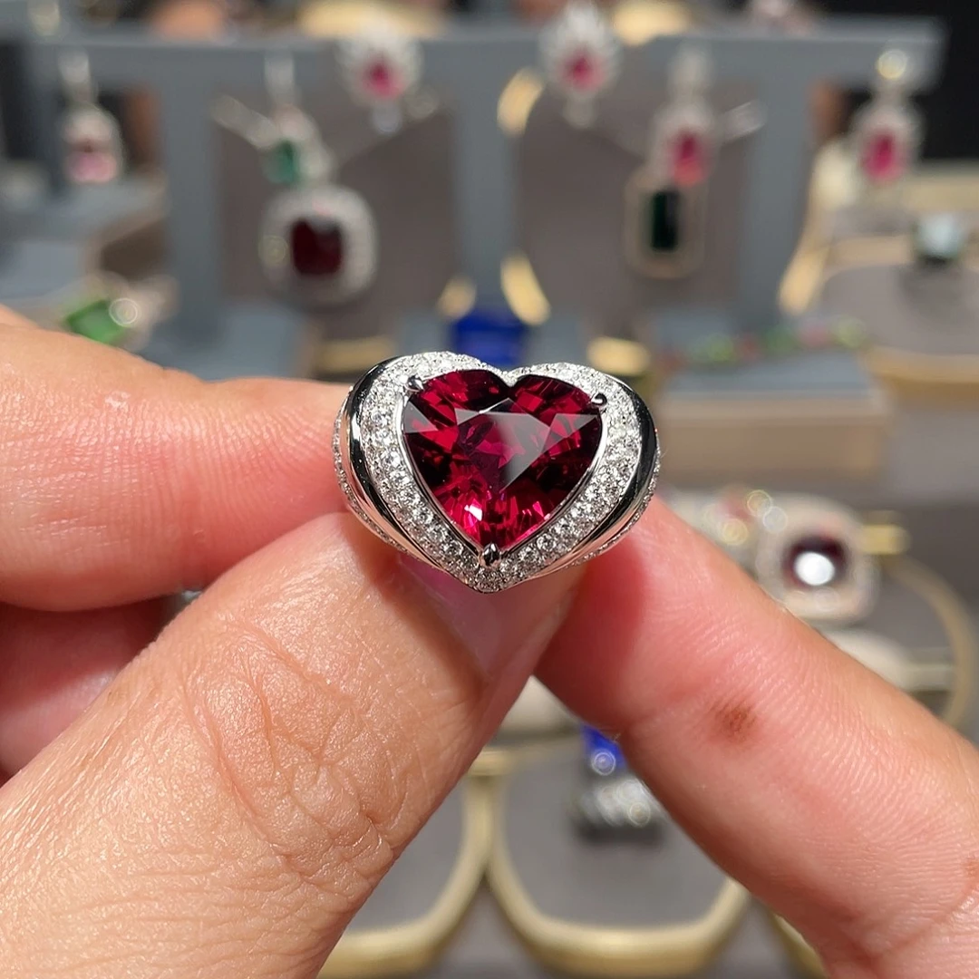18K金镶嵌戒指碧玺5.38ct