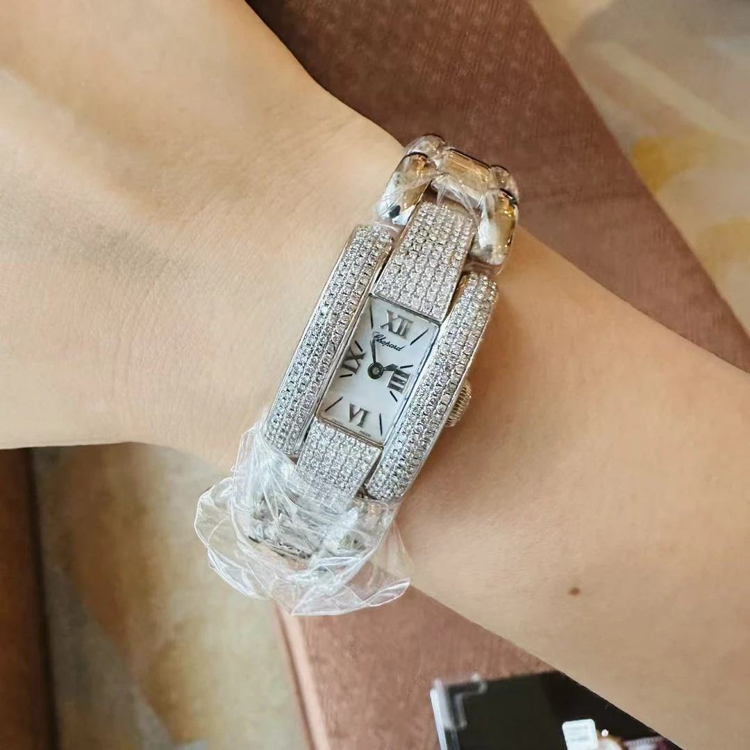 95新 Chopard/萧邦 石英.29x39mm.精钢.251027004