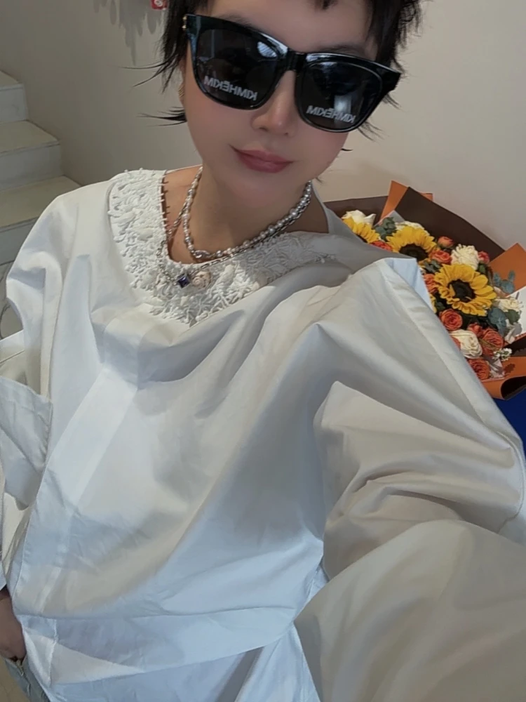 【济州岛】设计感立体钉珠蕾丝拼接领不规则长袖衬衫PAN25219