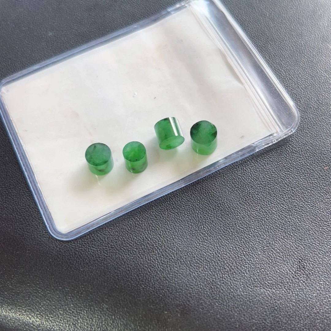 未镶嵌定制翡翠冰绿