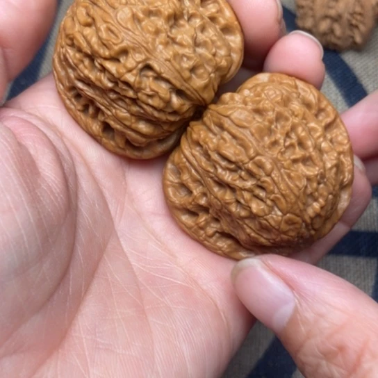 吊坠文玩核桃泥鳅背