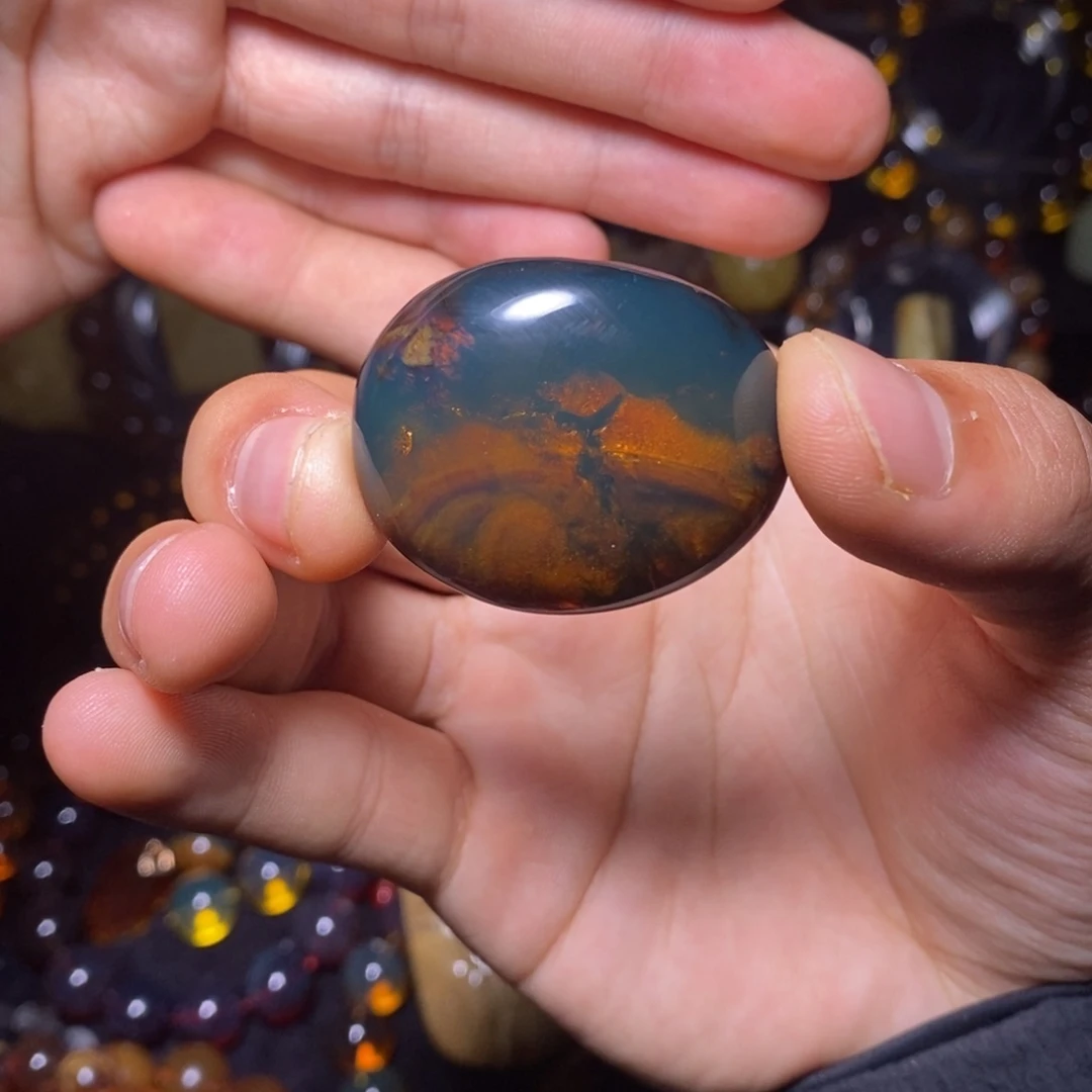 琥珀未镶嵌珠宝奇石