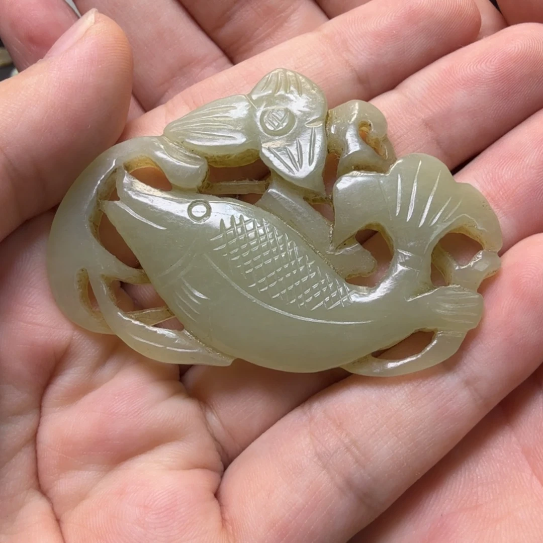 妙***)和田玉未镶嵌颈饰