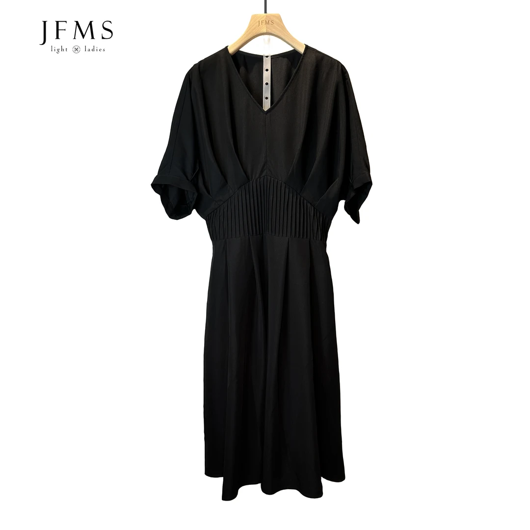 女装连衣裙显瘦气质连衣裙休闲优Q682