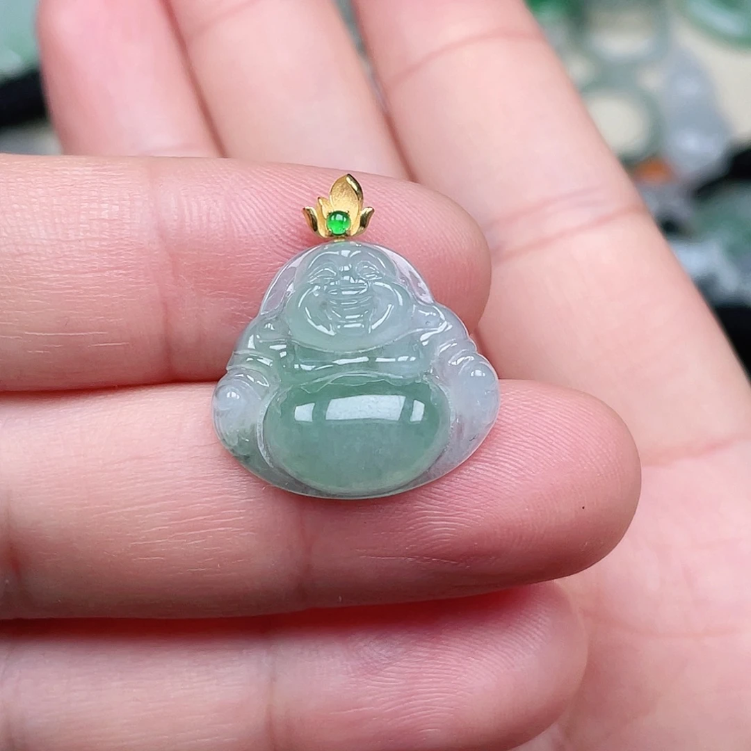 翡翠未镶嵌颈饰佛公