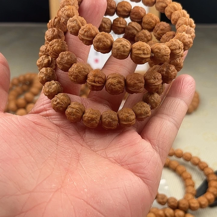 猴头核桃手串瑕疵漏眼小蛤蟆头，介意勿拍