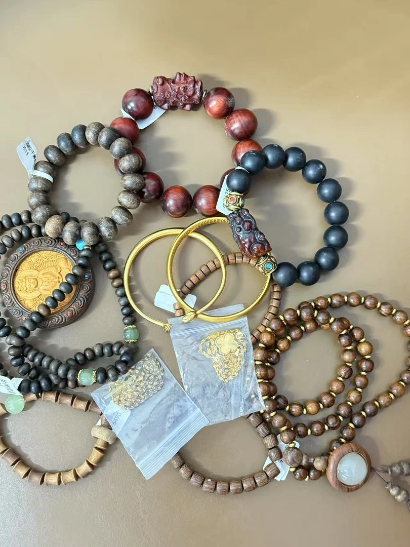 随机精品手串一个