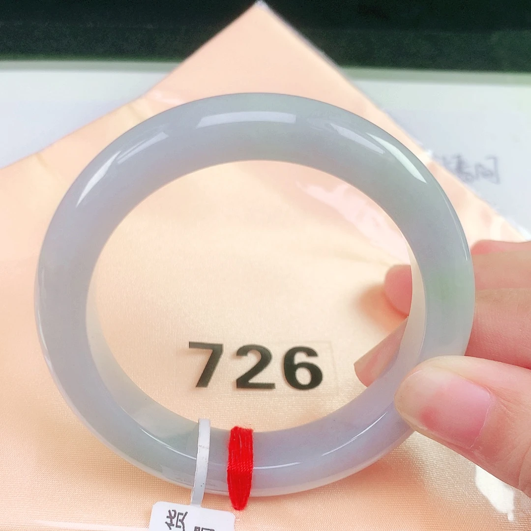 未镶嵌手镯（圆镯）翡翠翡翠手镯