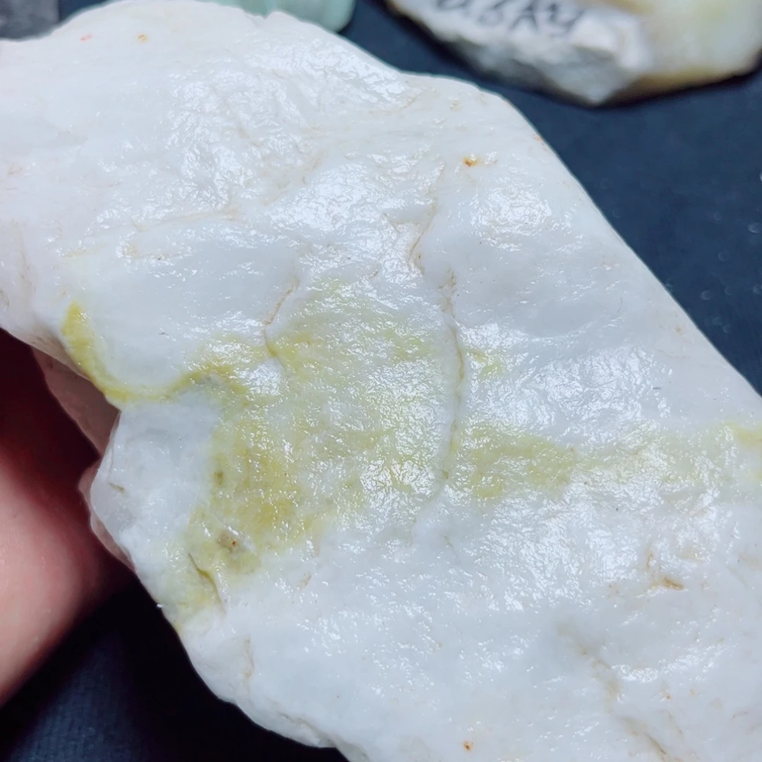 未镶嵌和田玉珠宝奇石
