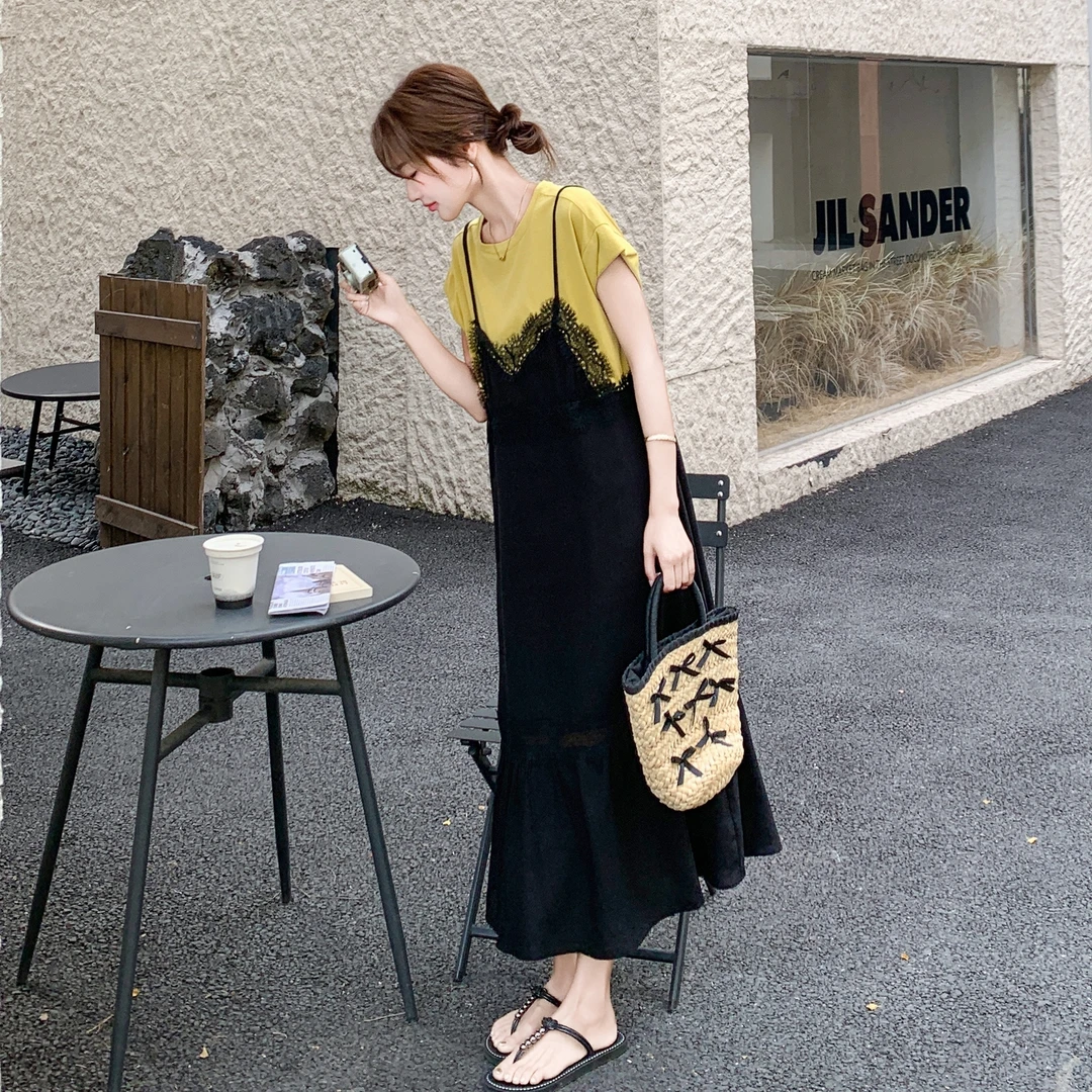 今年流行独特漂亮大方得体穿搭小个子学院风减龄吊带裙连衣裙套装