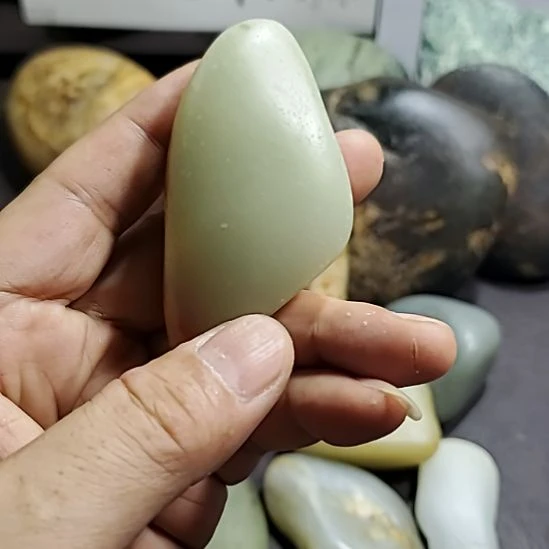 和田玉（糖玉）未镶嵌挂件