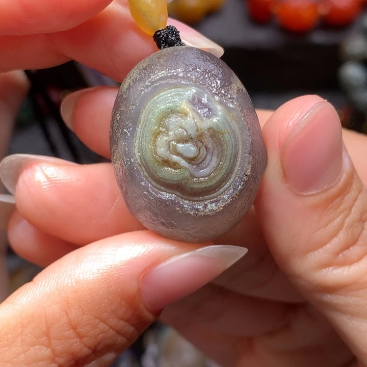 玛瑙/玉髓未镶嵌珠宝半成品