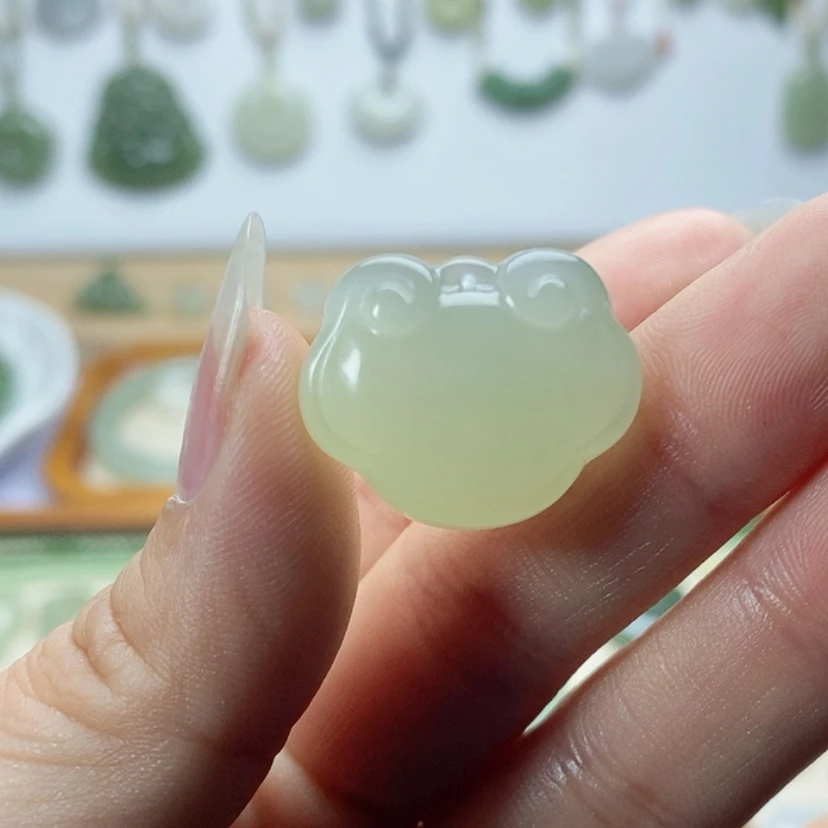 【闪购商品】颈饰未镶嵌和田玉