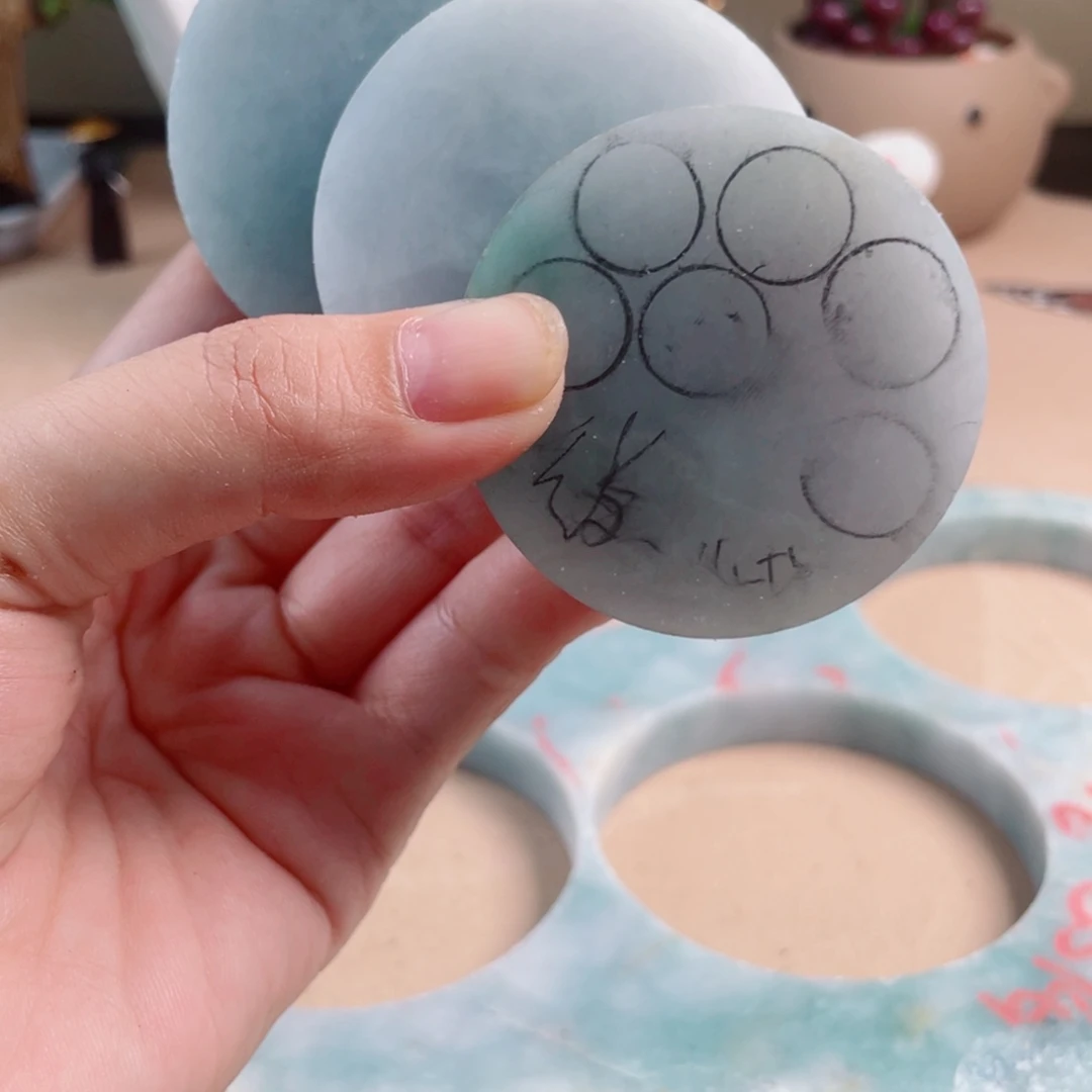 翡翠未镶嵌颈饰329