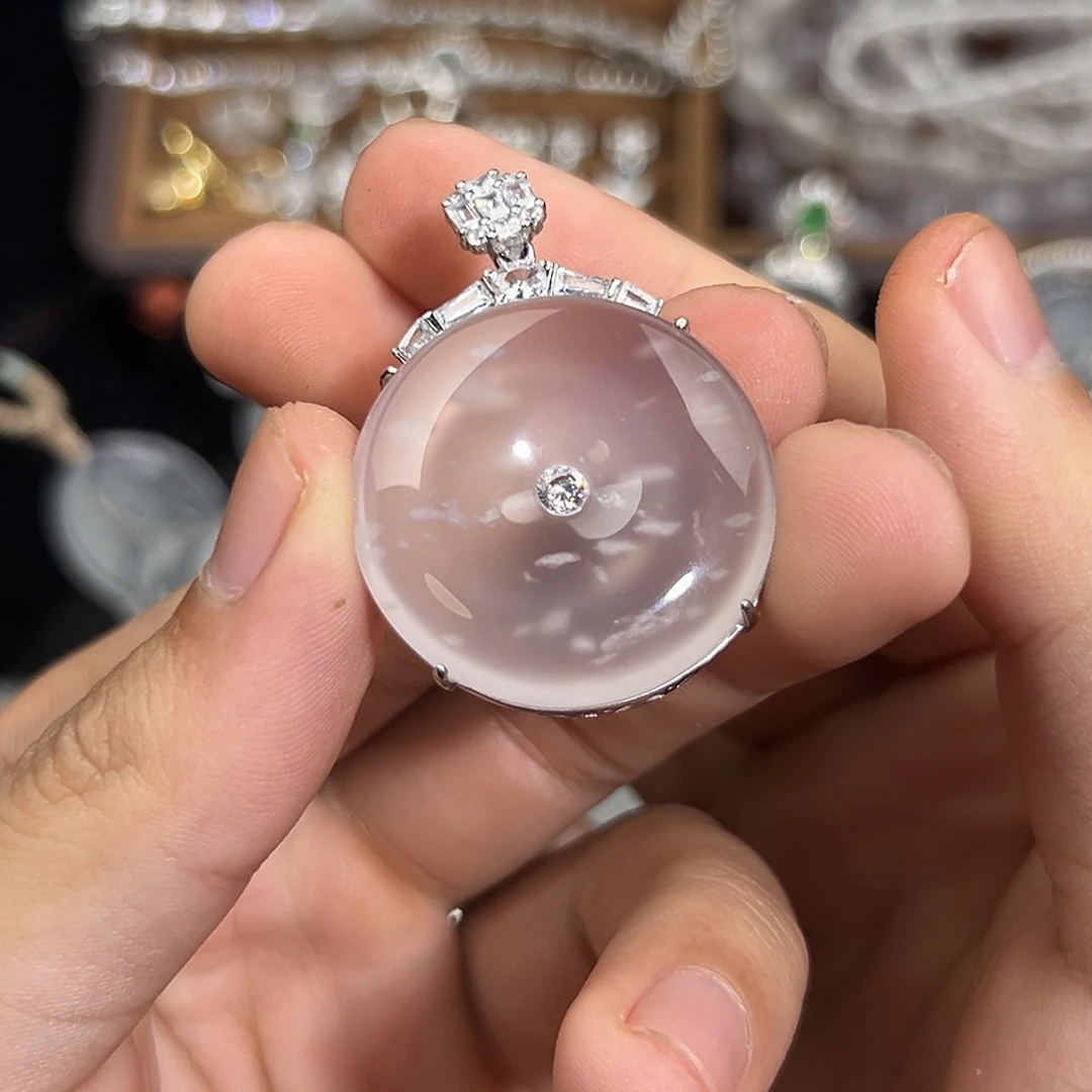 石英质玉银S925镀金镶嵌颈饰雪花黑钢平安扣